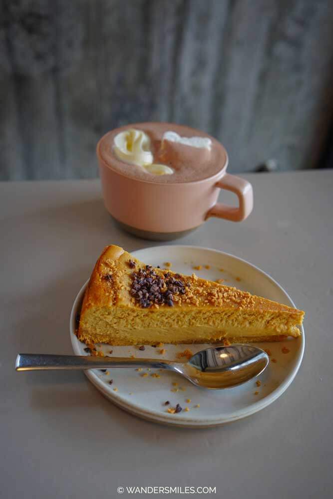 Brown Cheese cake from Fjak eaten on a Bergen food tour