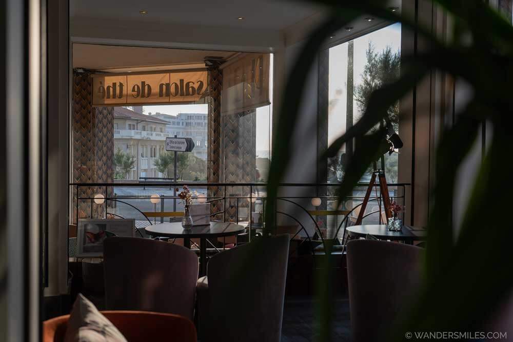 1920s style lounge at the Hotel Plaza Biarritz Plage