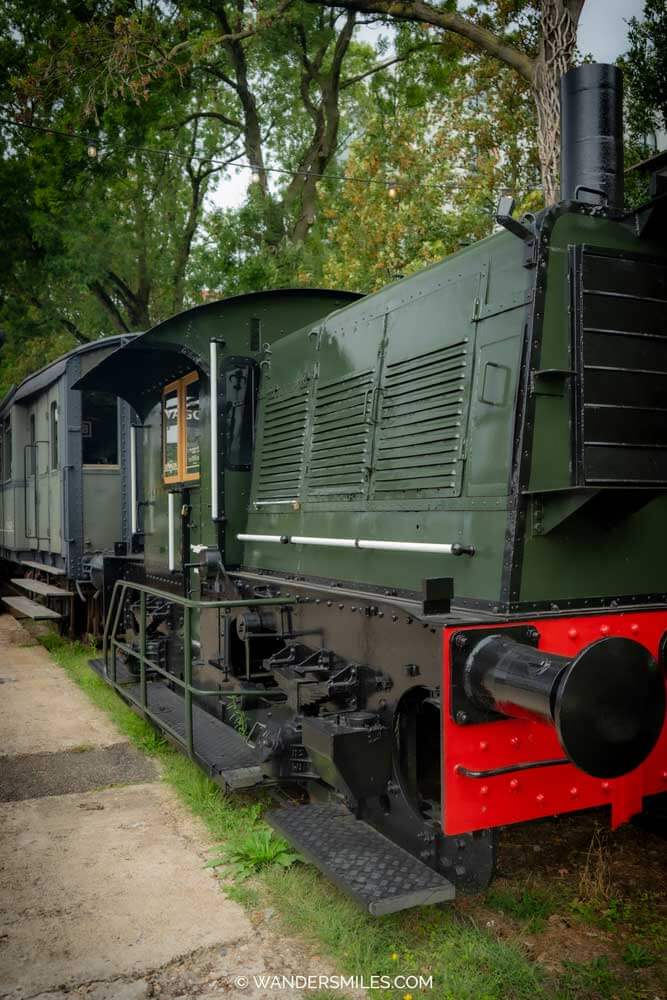 Bottle green 1930s train - now it's the Eetbar de Wagon restaurant in Tilburg
