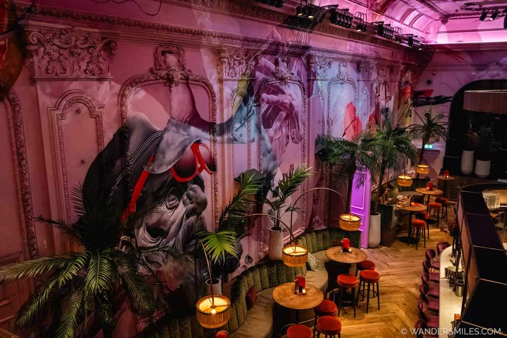 studio giftig covered over 600-square-metre of the monumental thomas building in eindhoven, with a massive photorealistic graffiti painting.